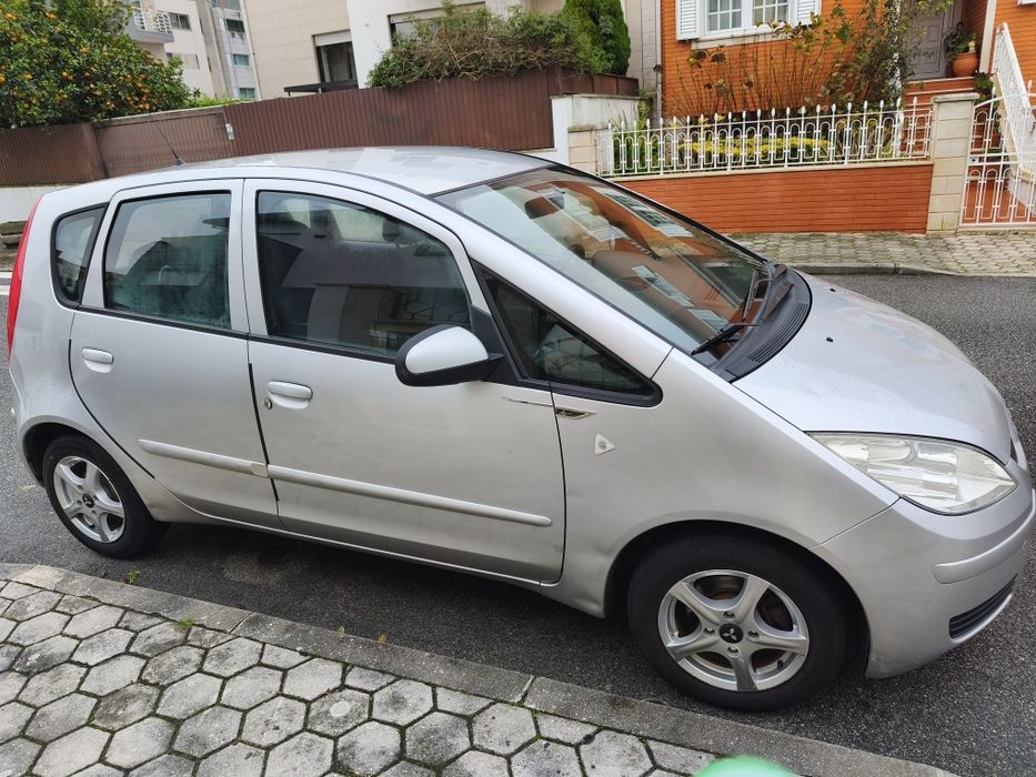 Colt 1.1 gasolina 158000 kms.