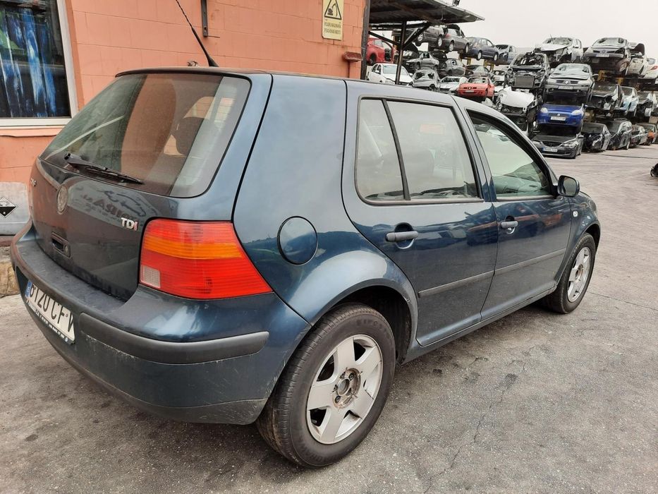 farolim traseiro esquerdo volkswagen golf