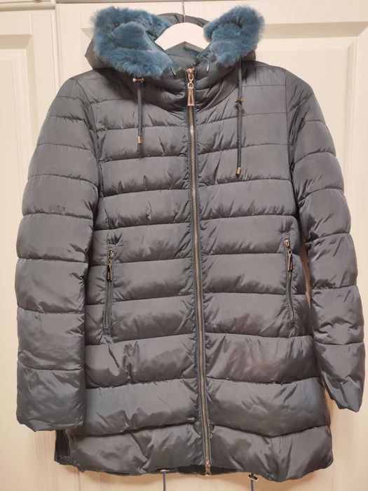 Продам  пальто для девочки на рост -+ 150