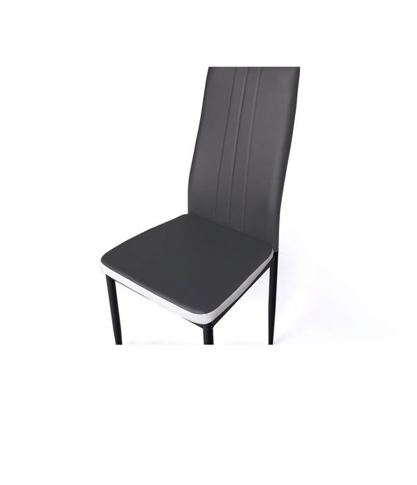 4 cadeiras novas sem uso