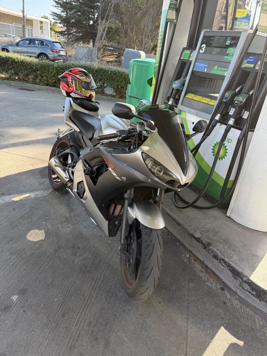 R6 2003 injeção 600cc aceito carro na troca