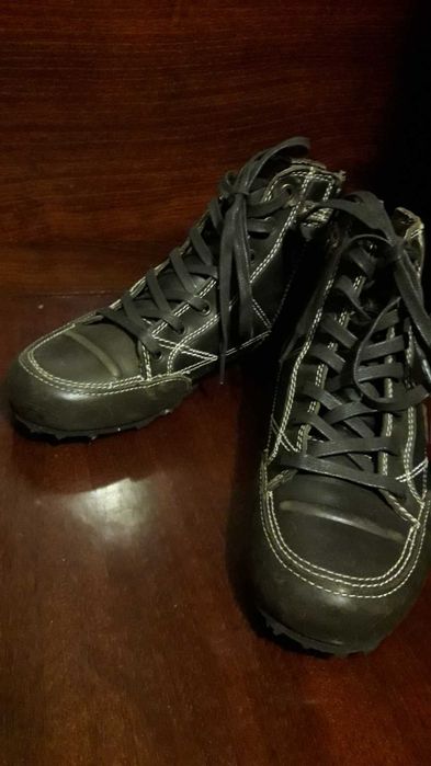 Черевики коричнові