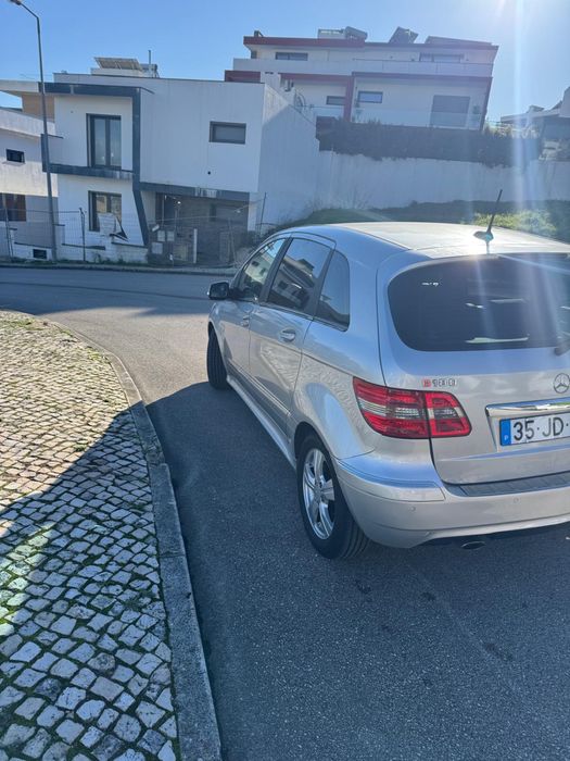 Mercedes-Benz B180 D