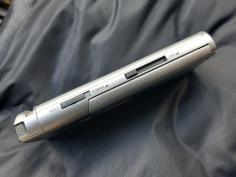 Диктофрн OLIMPUS DM-770