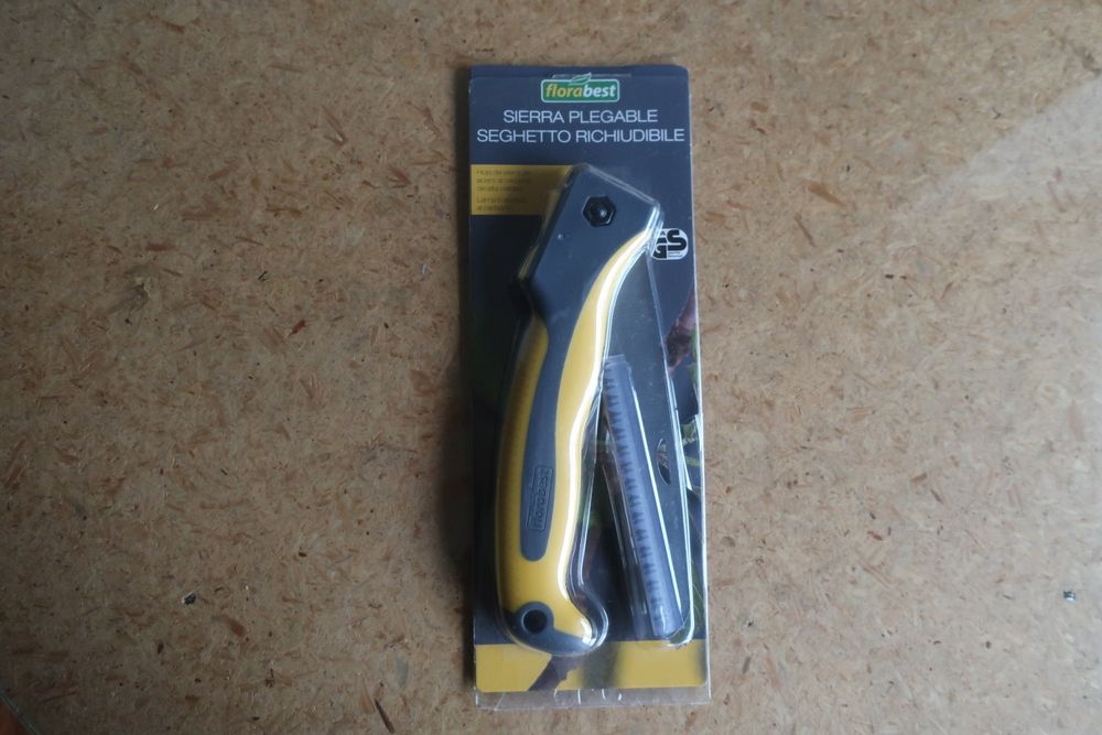 (Novo a estrear) Florabest Serra dobrável para poda