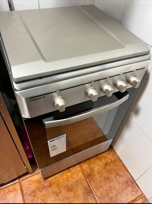 Fogão de bilha todo como novo