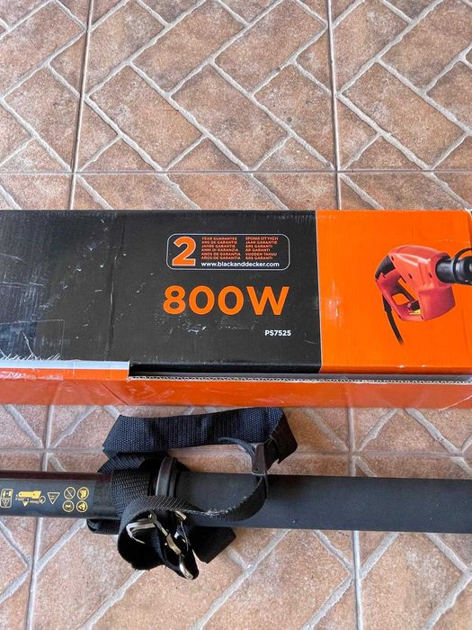 Eletrosserra telescópica BLACK + DECKER PS7525