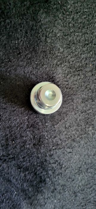 Nasadka do śrub zabiespieczajacych  w kołach