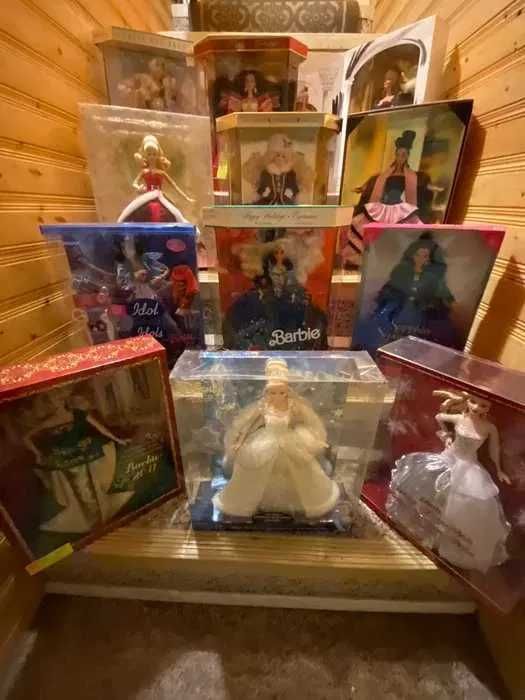 Lalka Barbie Kolekcjonerska  nr 4 . Happy Holiday