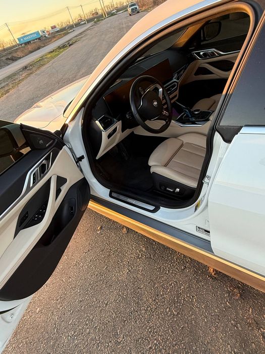 Bmw i4 стан нової