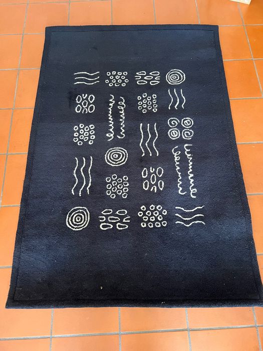 Tapete Preto Pelo Curto 177x118cm