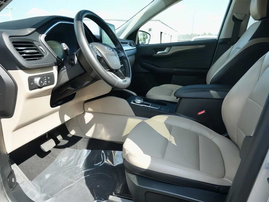 Ford Escape Titanium      2022