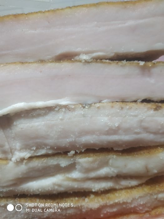 Продам сало не товсте