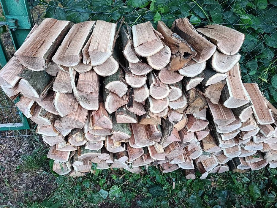 Drewno kominkowe opałowe buk, dąb, inne. Suche/ mokre