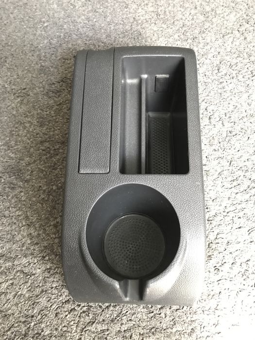 Штатный органайзер для Гольф 6