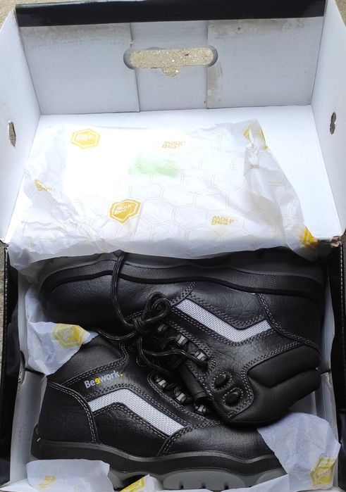 Botas de biqueira de aço novas