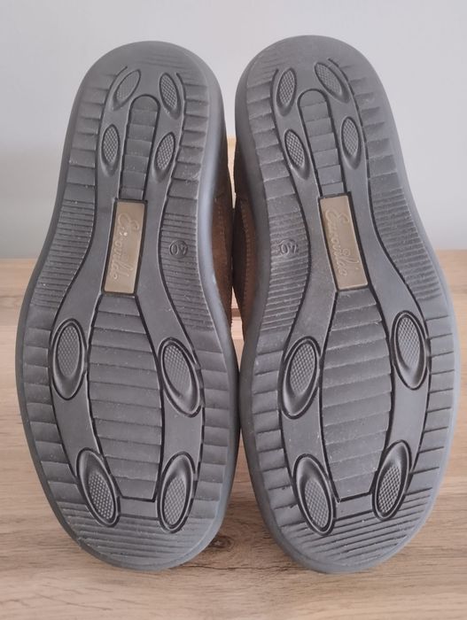 Mocassins SURF em Camurça Castanha Clássicos EU 40 - Portugal