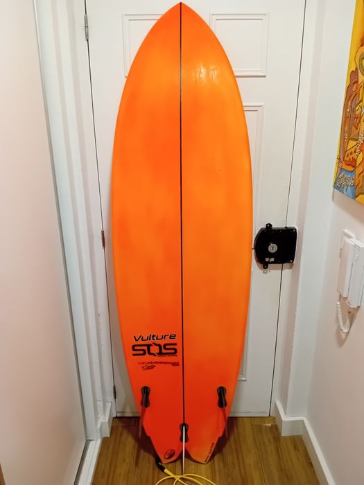 Prancha de Surf NOVA Volture  6,6 43 Lt +deck+ leash+ quilhas +capa