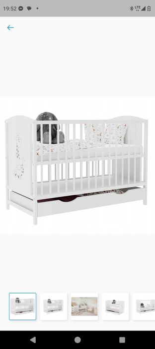 Łóżeczko z żyrafą