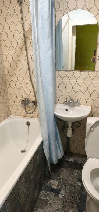 Сдам 2 х ком. Квартира  Лоцманский узвіз 14
