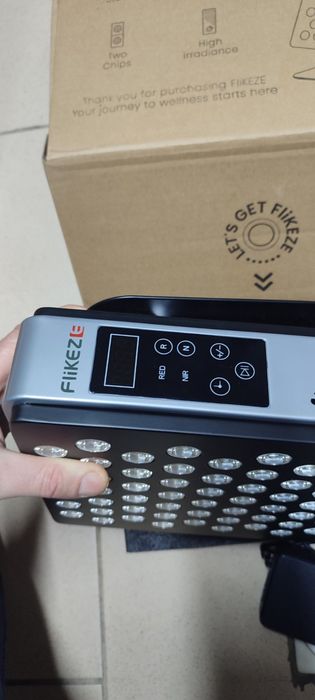 лампа для світлотерапії FliKEZE SpectraPanel Basic 78. 
Призначенн