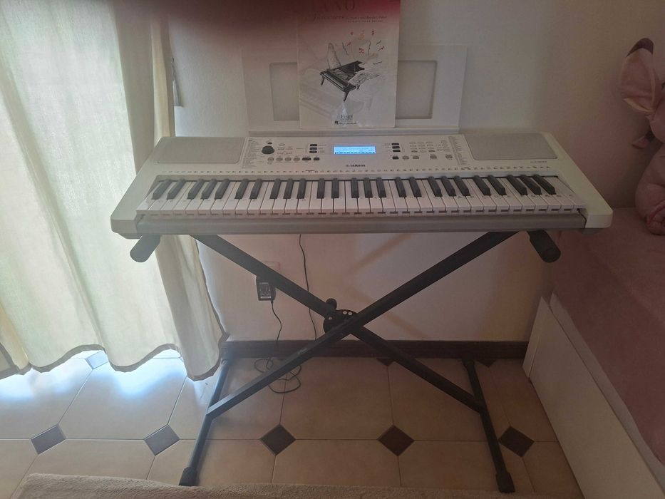 Piano teclado Yamaha EZ-310