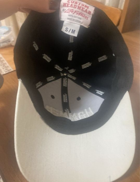 Продам бейсболку чоловічу