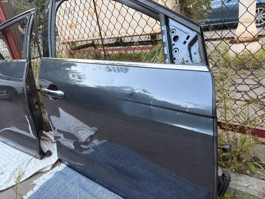 Дверка передня права рено меган 4 універсал