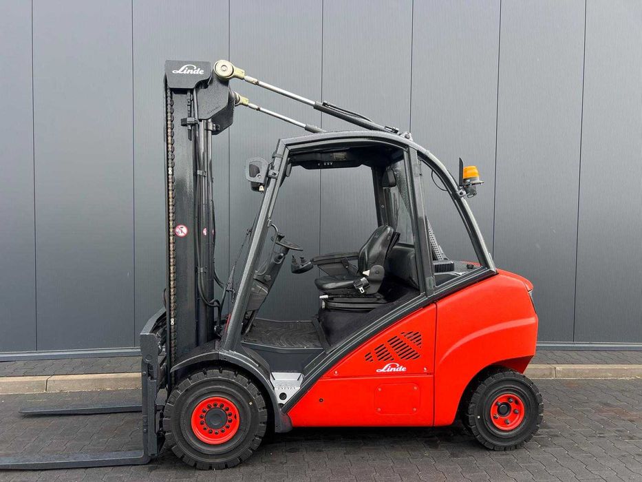 Wózek  widłowy LINDE H35D, 2011 rok, maszt standard, niski przebieg.