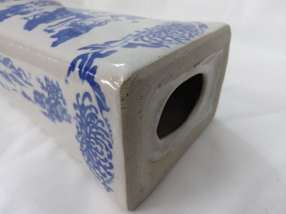 ALMOFADA em porcelana CHINESA da 1a metade do seculo XX