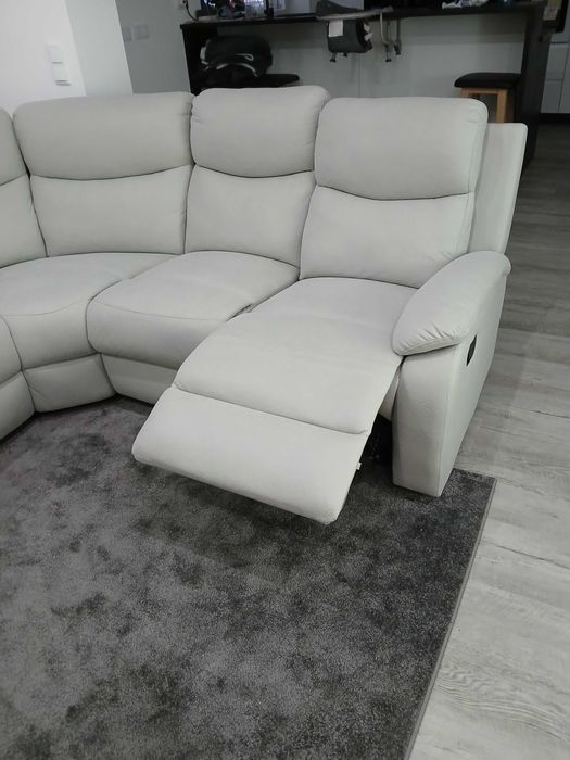 Sofá de canto cinco lugares