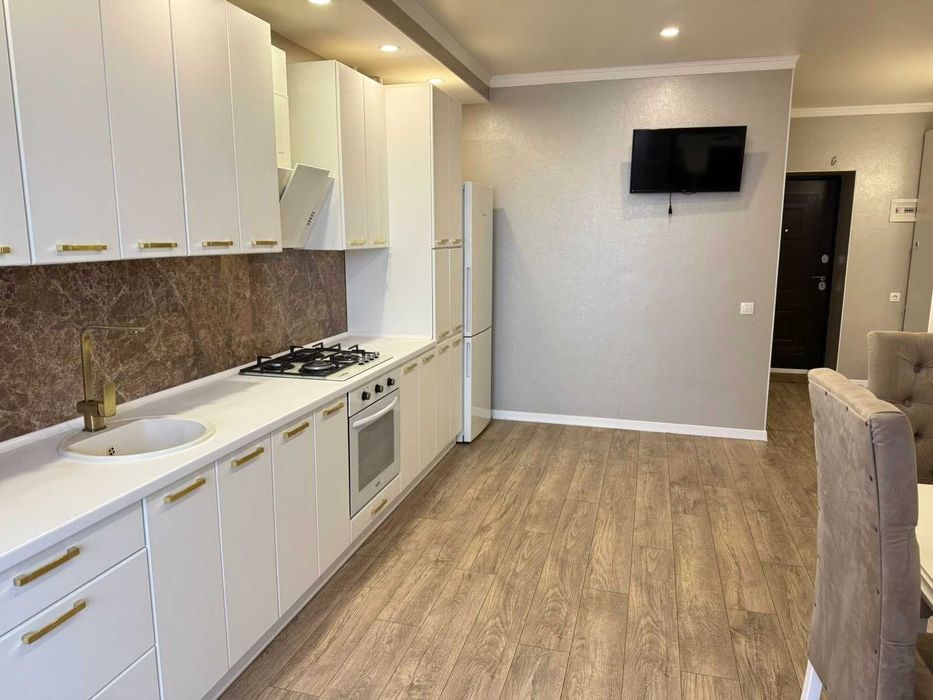 Євро 2к - 45 метрів в Центральному Парку. Газове опалення. Балкон.