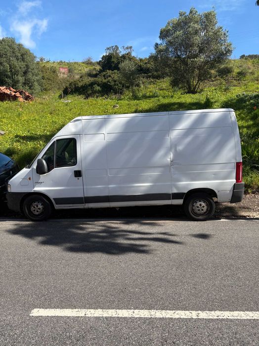 Furgão motor recuperado