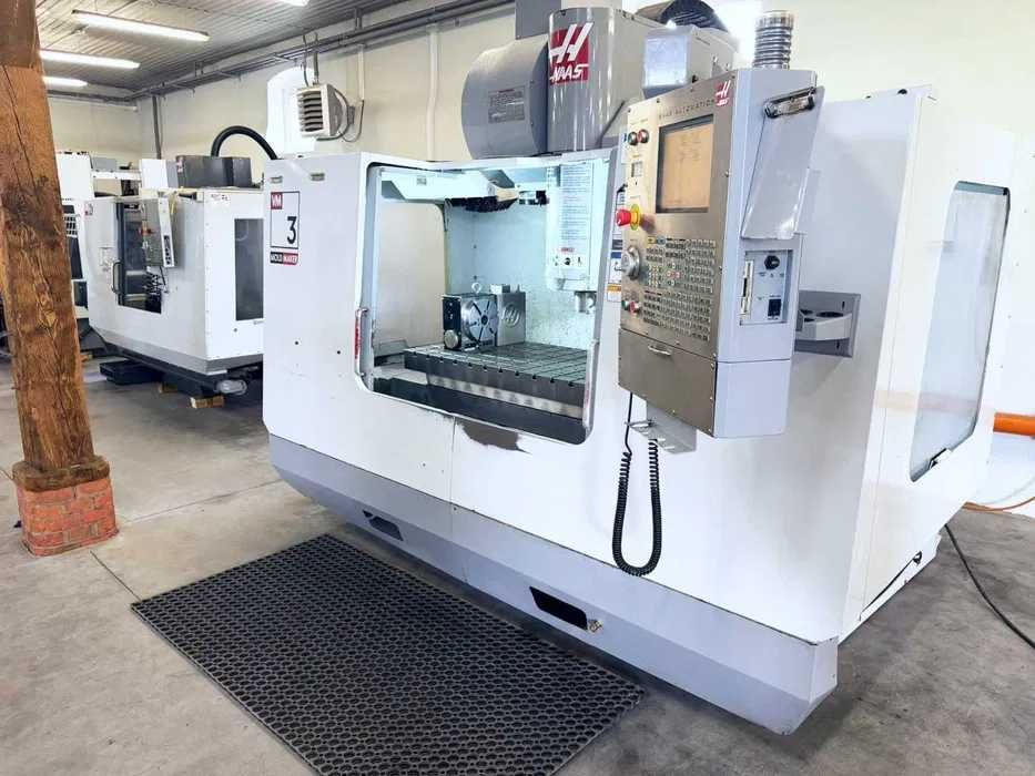Фрезерний верстат з ЧПК HAAS VM-3HE - 4-та вісь, зонди RENISHAW,  x 1016 x y 660 x z 635 мм