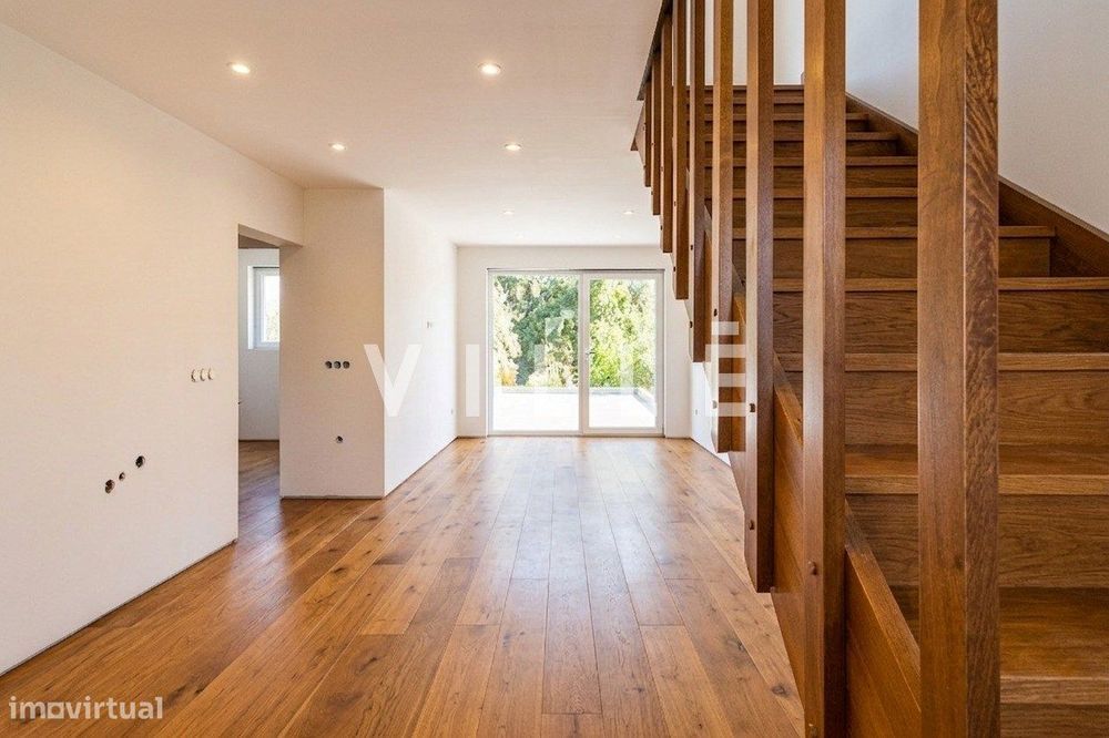 Andar Moradia T3 reabilitada em Areias de Vilar, Aveiro