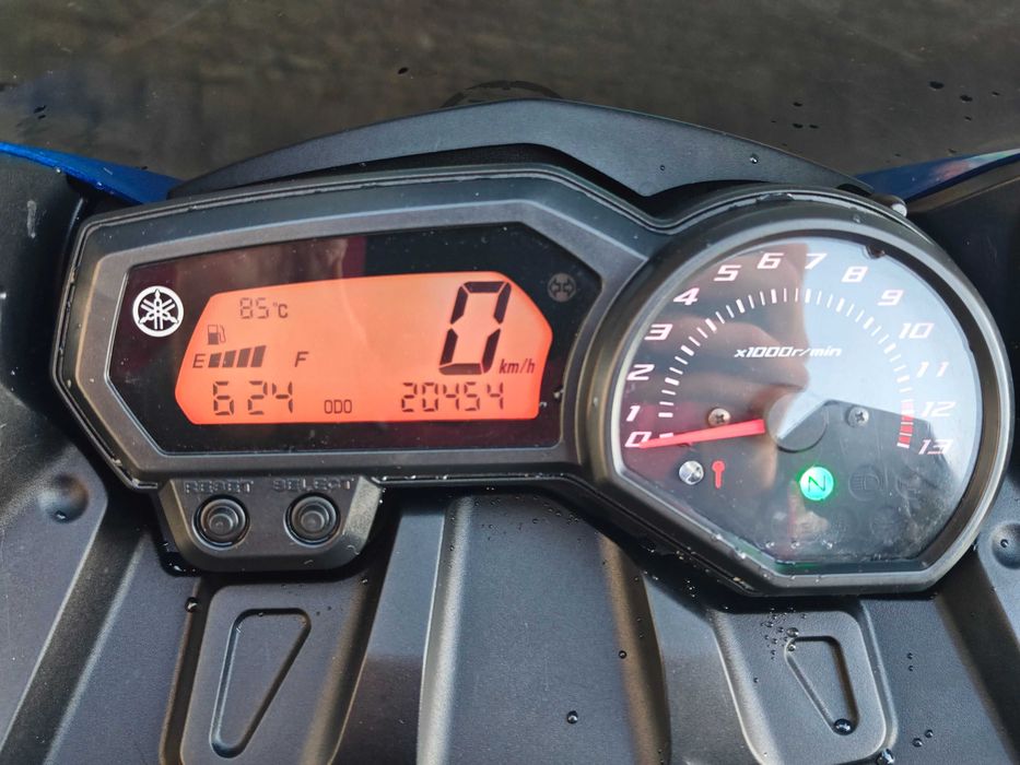 Yamaha XJ6 Diversion F de 2015, apenas 20500km