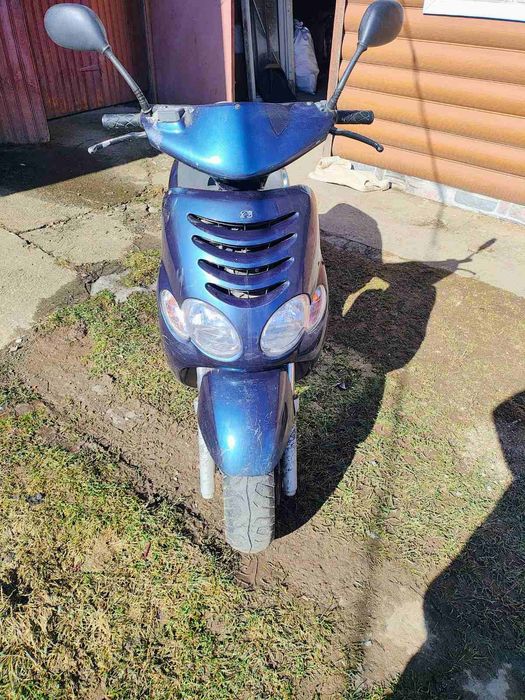 Продам скутер Ямаха 125 на ходу