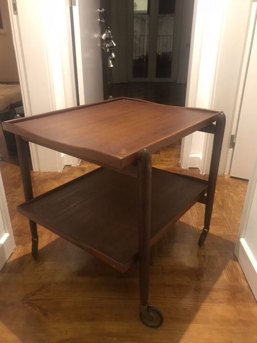 Carrinho chá em Teca