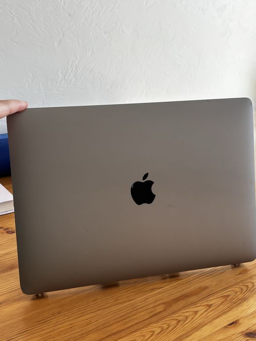 MacBook Pro кришка, на запчастини