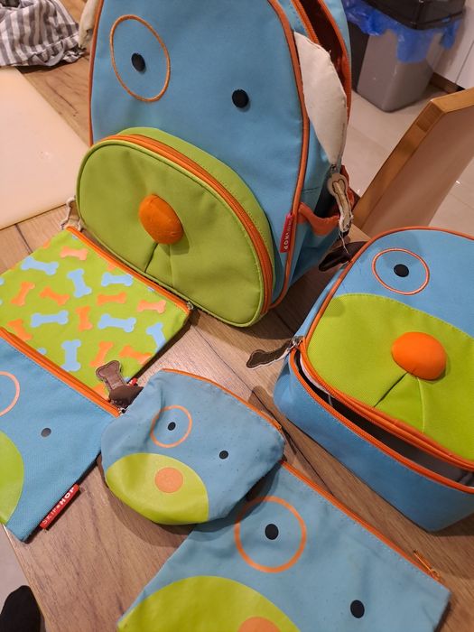 Zestaw SKIP HOP Piesek, 6 szt. Plecak, śniadaniówka, saszetki.