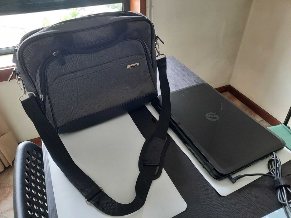 HP Laptop 15-d000sp in Good Condition64740936681218120