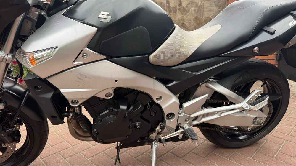 Suzuki GSR400 Сузуки з Японії