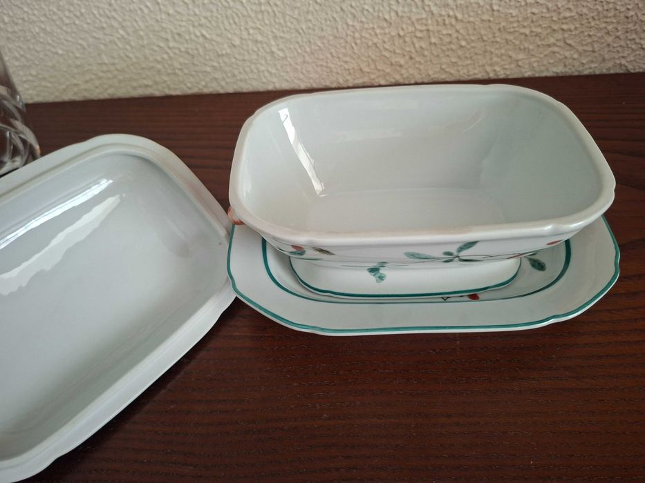 Vista Alegre - Peças de coleção pouco comuns - Terrina coelho e taça Fénix