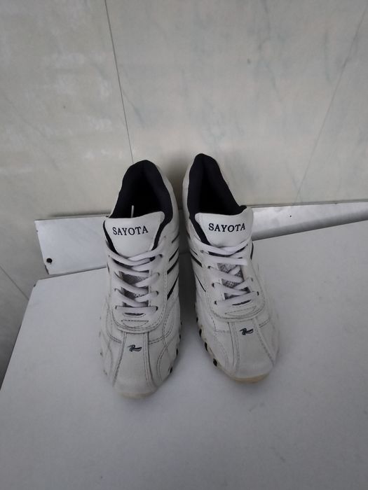 Кроссовки детские