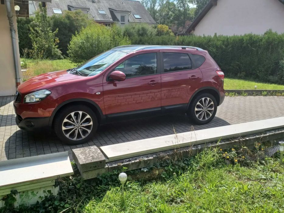 Nissan Qashqai      2013