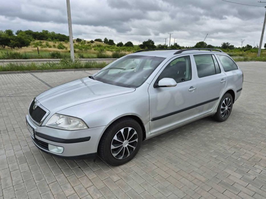 OCTAVIA na dojazdy z hakiem 2008r