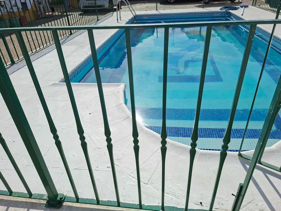 Grades em ferro para piscina, etc