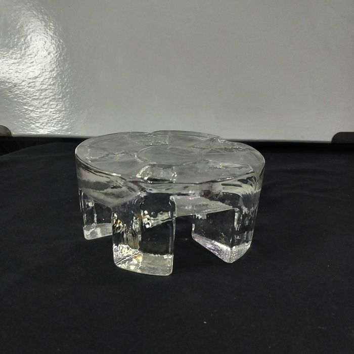 Base em vidro com 5  pés