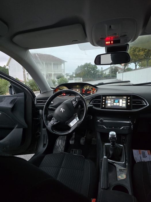 Peugeot 308 SW- Bom estado