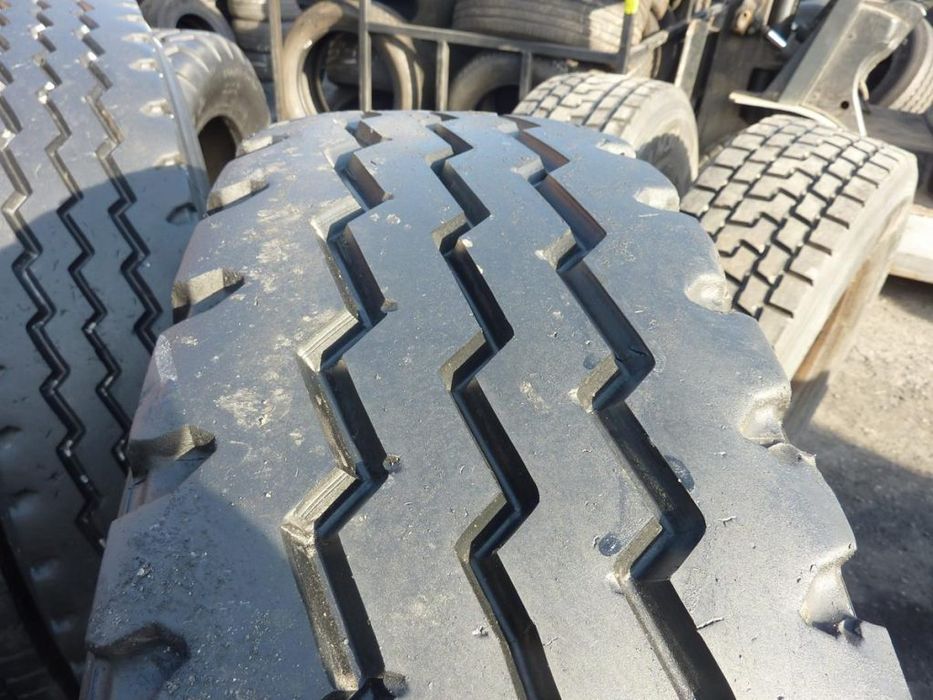 2x Opona używana przemysłowa 12.00R24 LEAO LAO8; 300zł(szt.) W3161